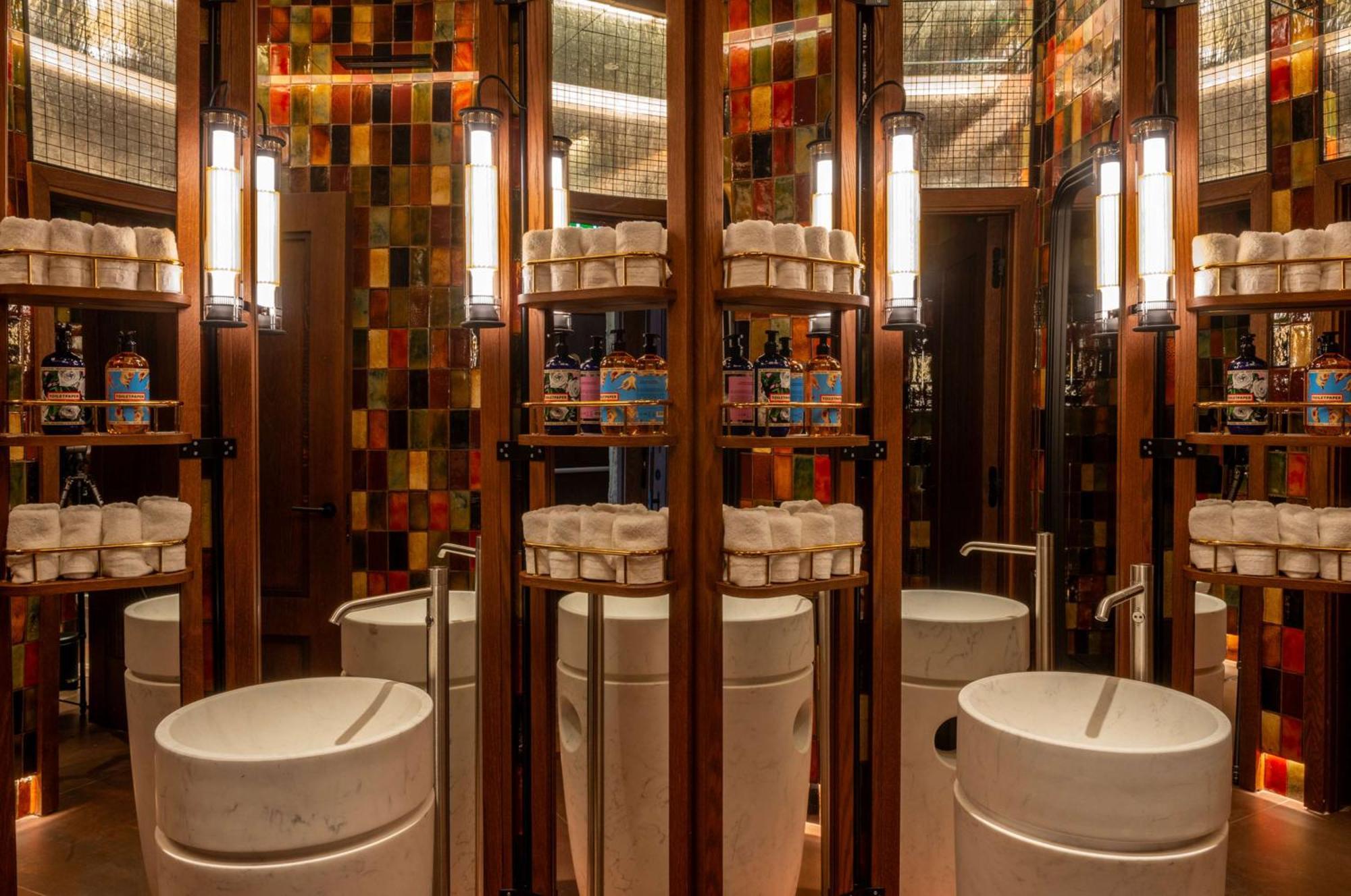 Hotel Montera Madrid, Curio Collection By Hilton Екстер'єр фото