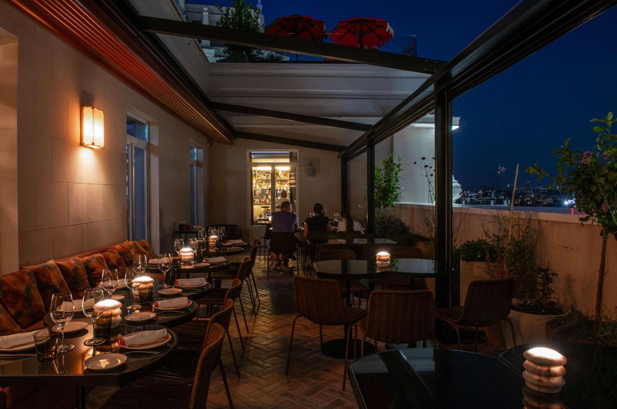 Hotel Montera Madrid, Curio Collection By Hilton Екстер'єр фото