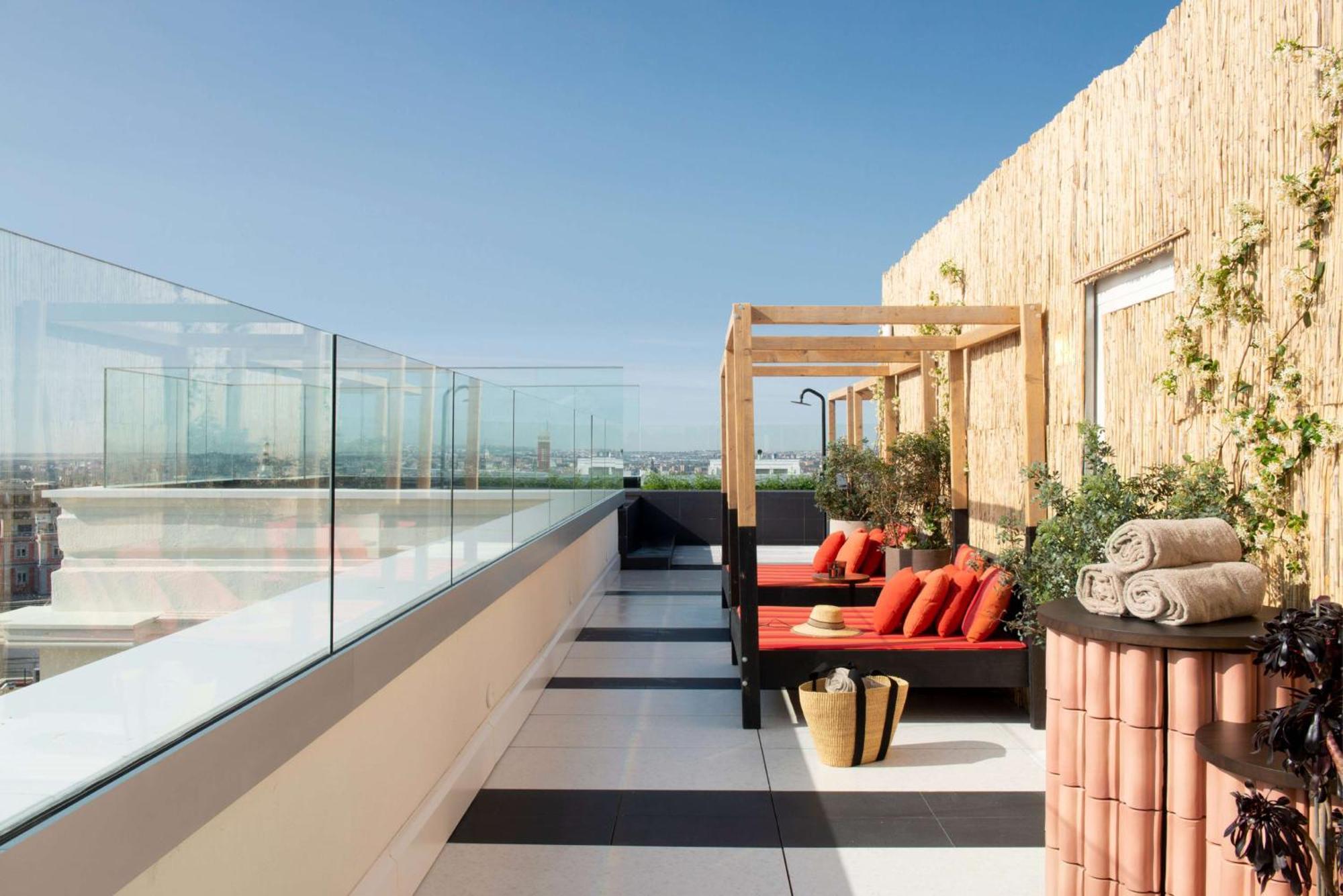 Hotel Montera Madrid, Curio Collection By Hilton Екстер'єр фото